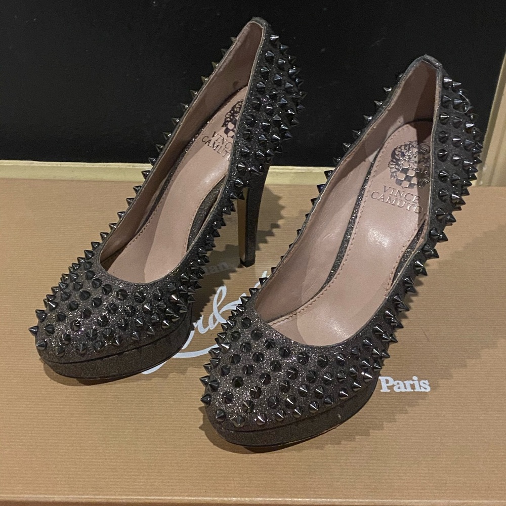 Vince Camuto Madelyn Spiked Pumps Size 7B/37